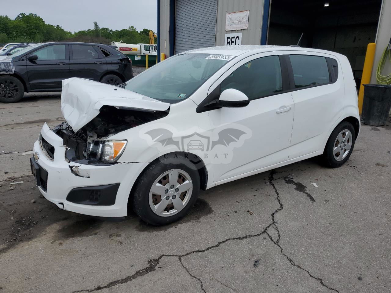 Chevrolet Aveo (Sonic) LS 1.8L  4 2015