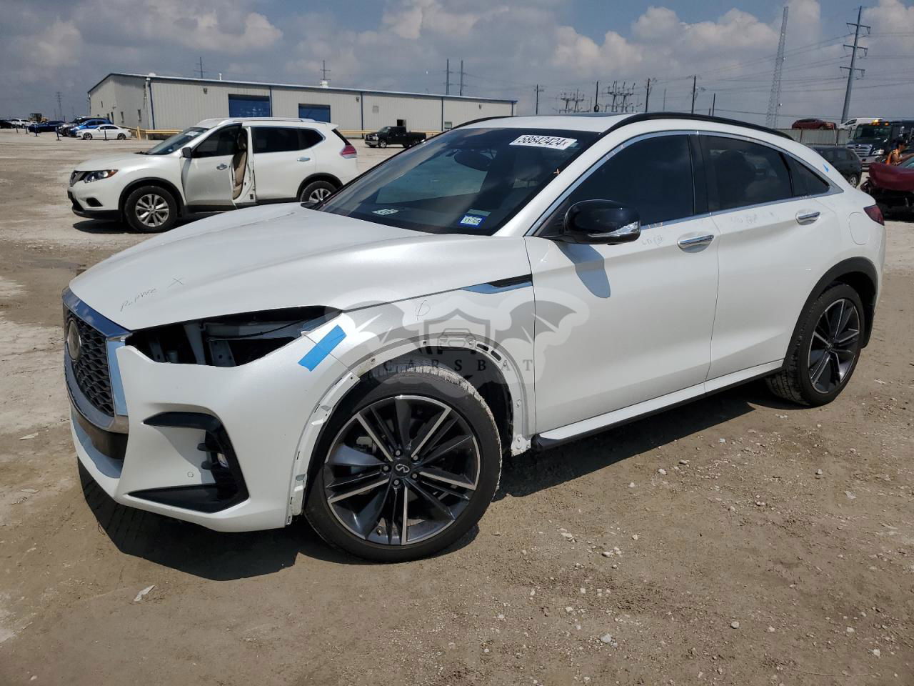 Infiniti QX50 ESSENTIAL 2.0L  4 2023