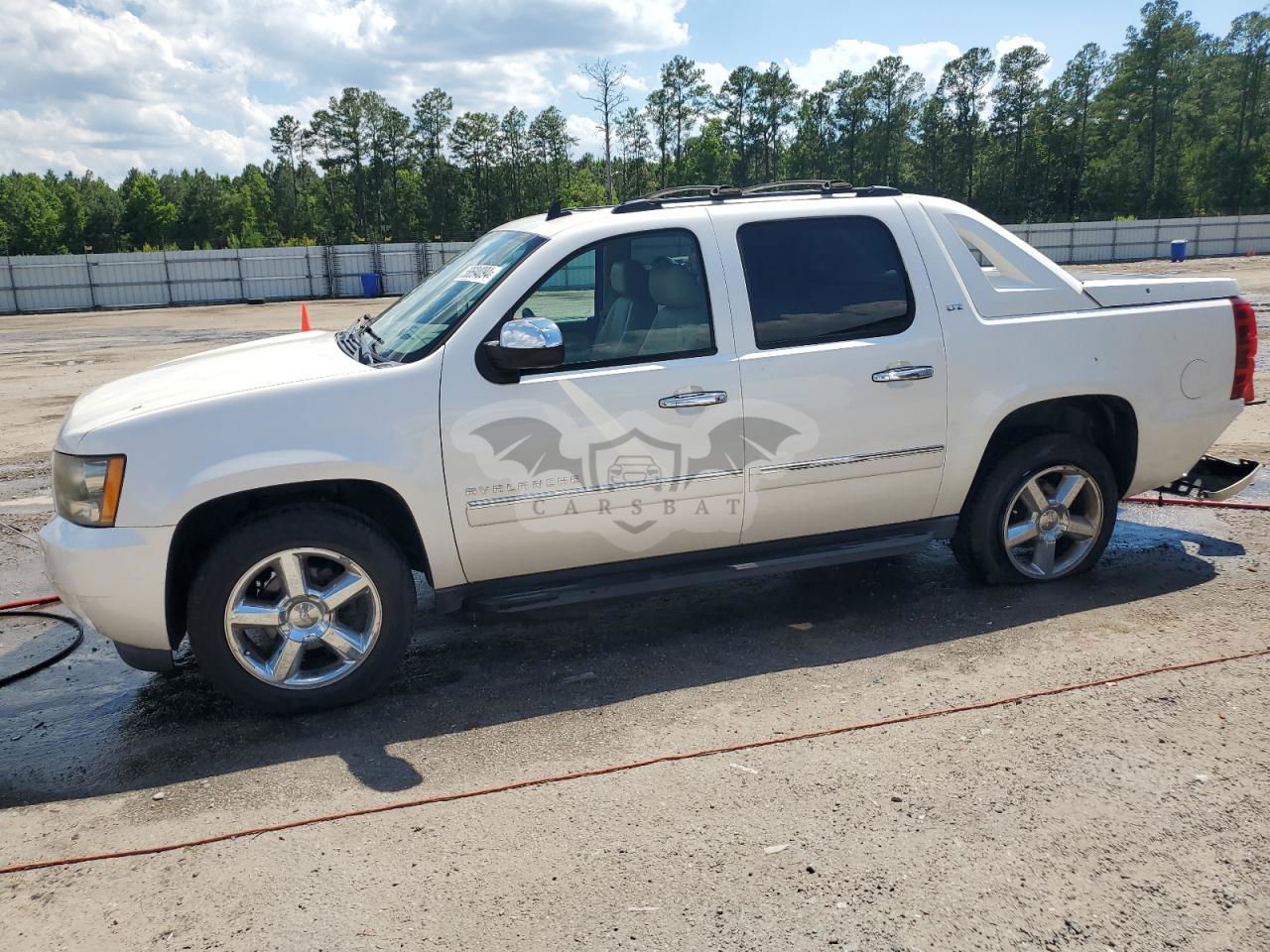 Chevrolet Avalanche LTZ 5.3L  8 2011