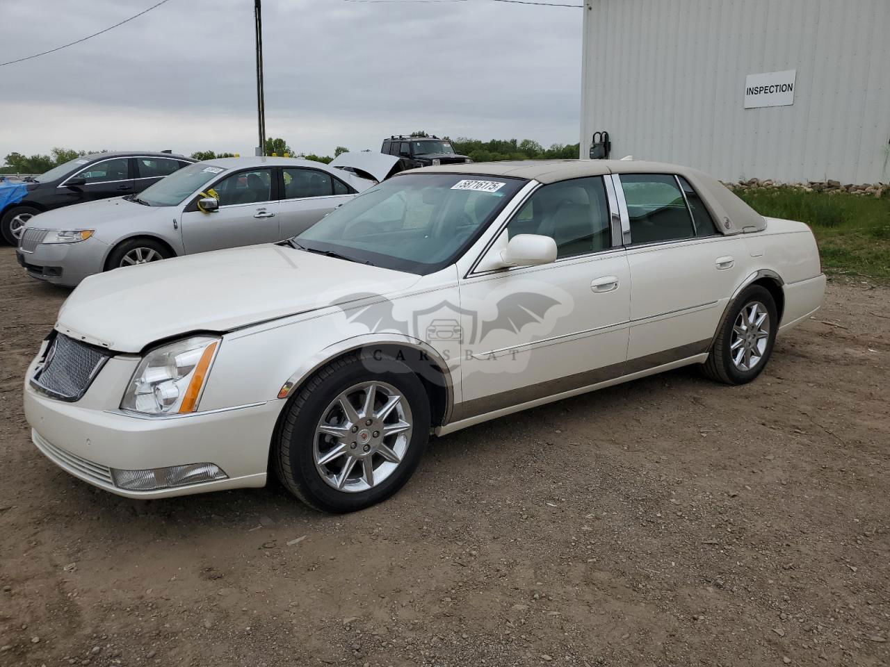Cadillac DTS LUXURY COLLECTION 4.6L  8 2011