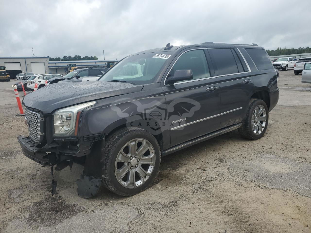 GMC Yukon DENALI 6.2L  8 2016