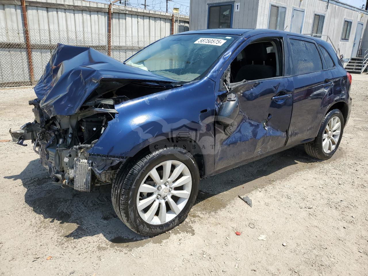 Mitsubishi Outlander SE 2.0L  4 2011