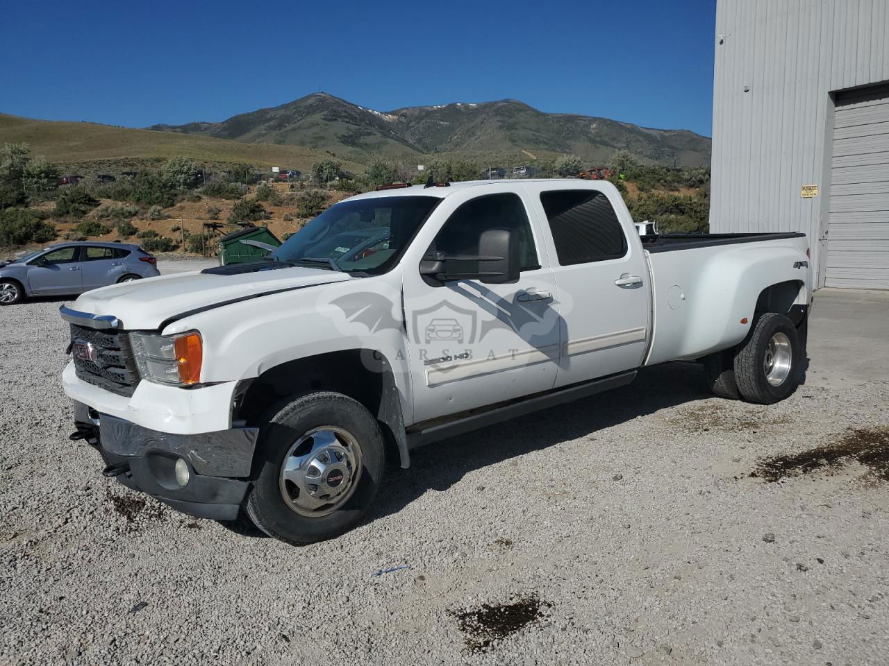GMC Sierra K3500 SLT 6.6L  8 2012