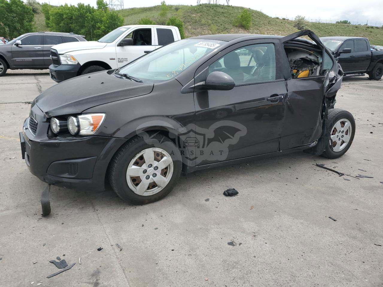 Chevrolet Aveo (Sonic) LS 1.8L  4 2014