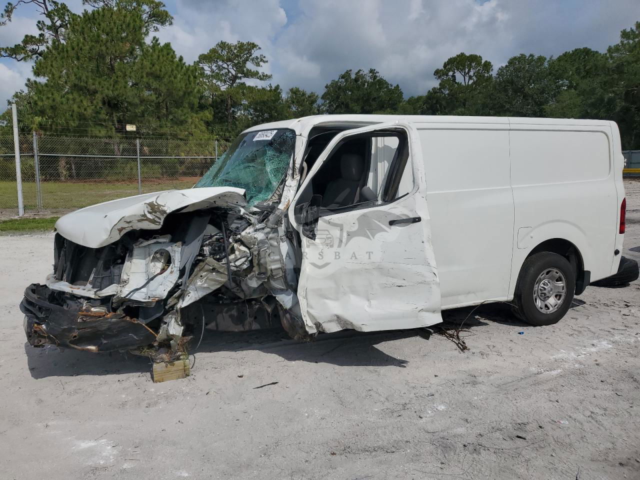 Nissan NV series 1500 4.0L  6 2015