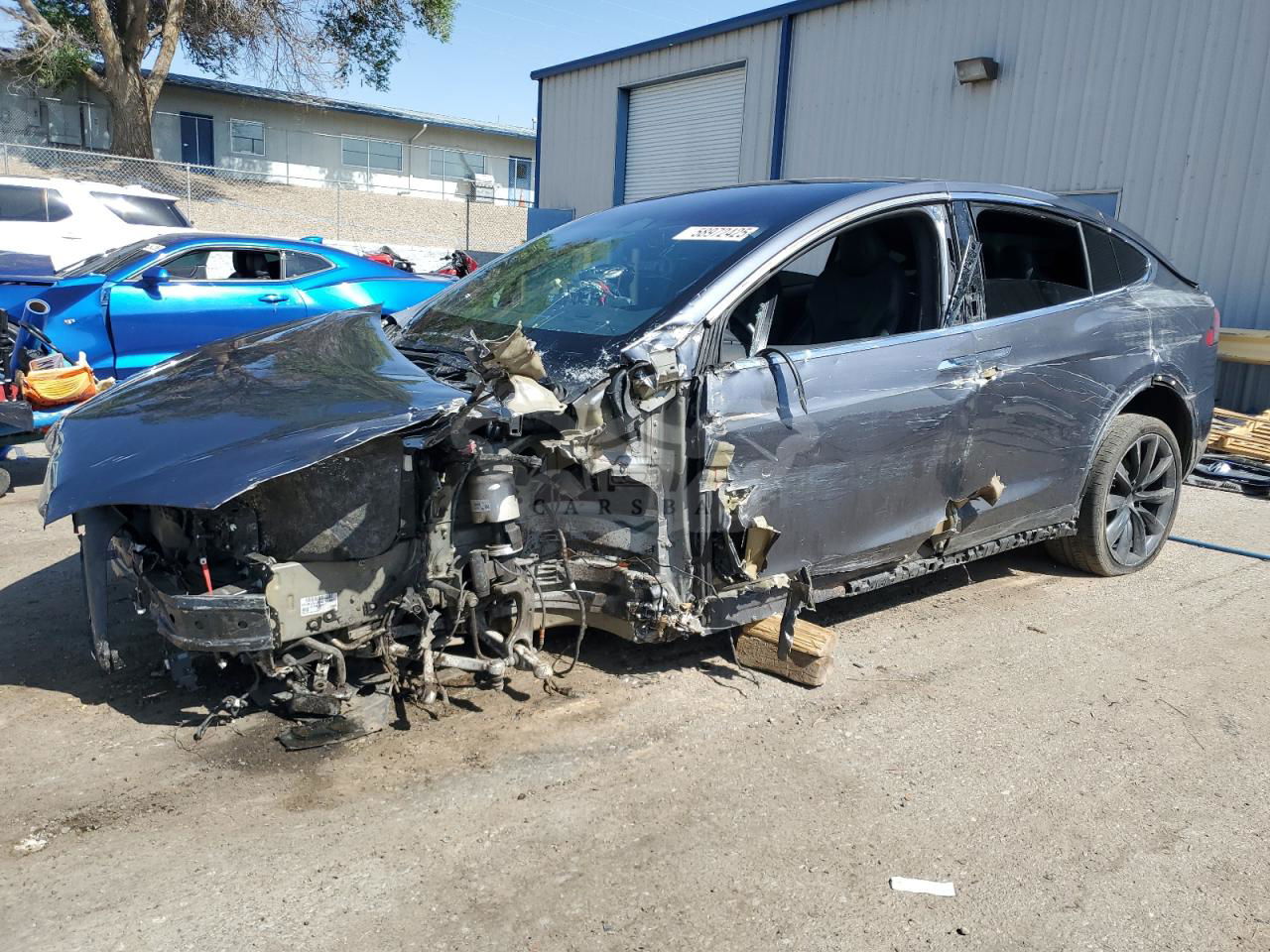 Tesla Model X 2021