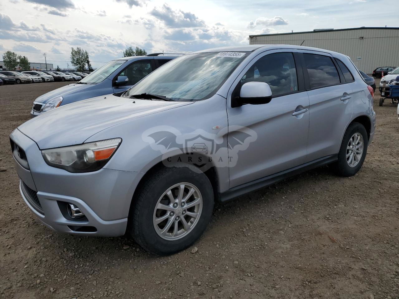 Mitsubishi Outlander SE 2.0L  4 2011