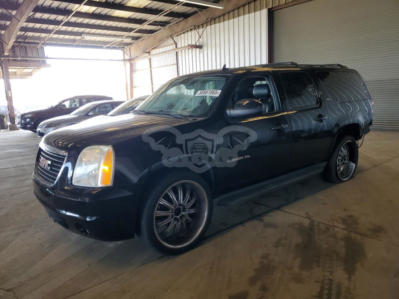GMC Yukon C1500 SLT 5.3L  8 2013