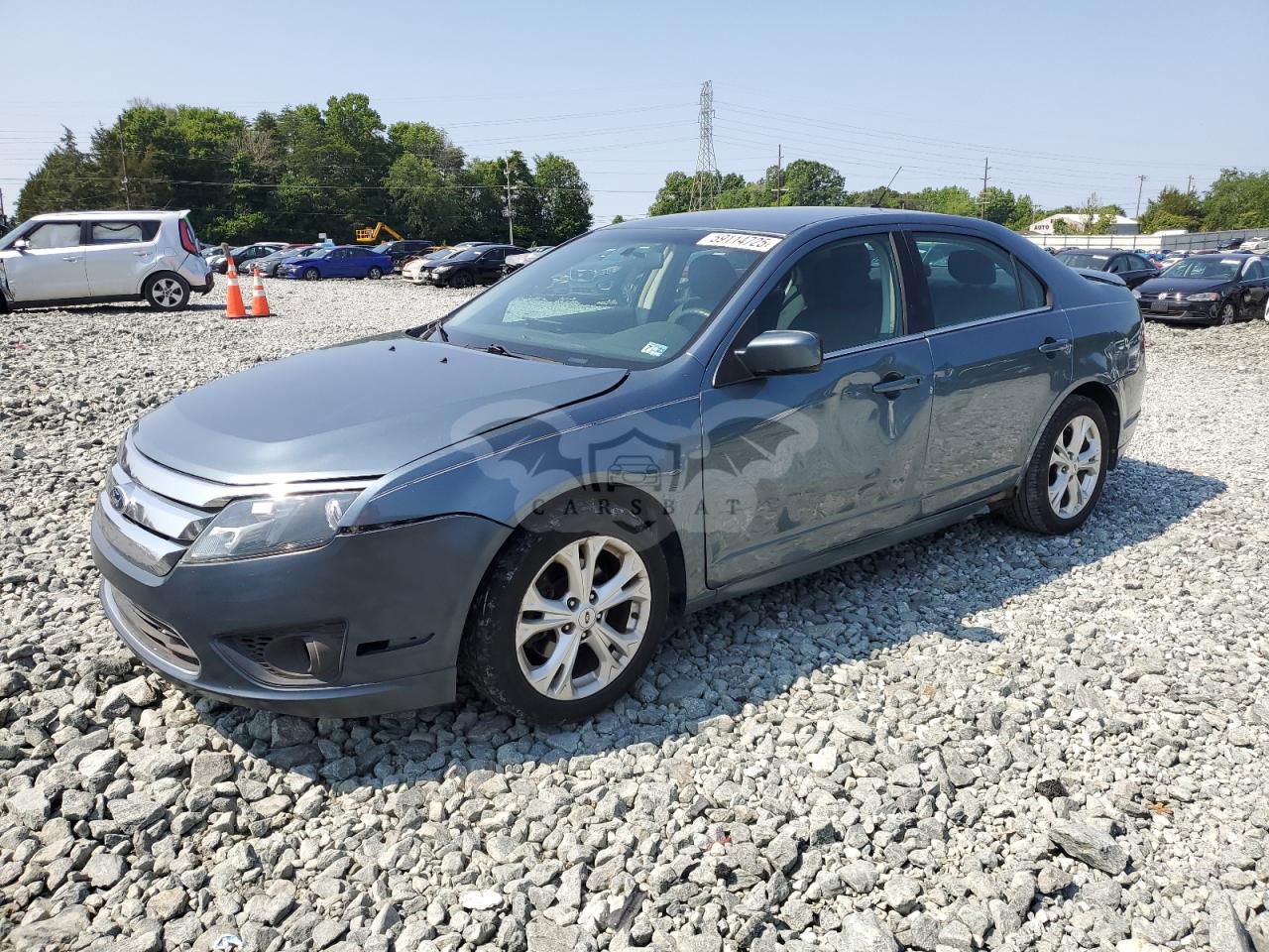 Ford Fusion SE 2.5L  4 2012