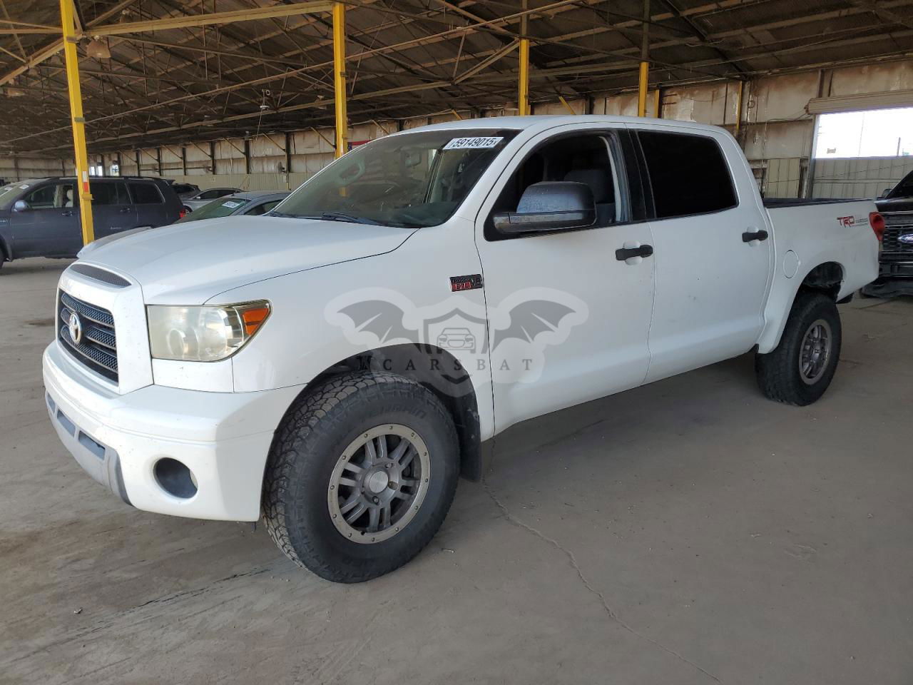 Toyota Tundra CREWMAX 5.7L  8 2009