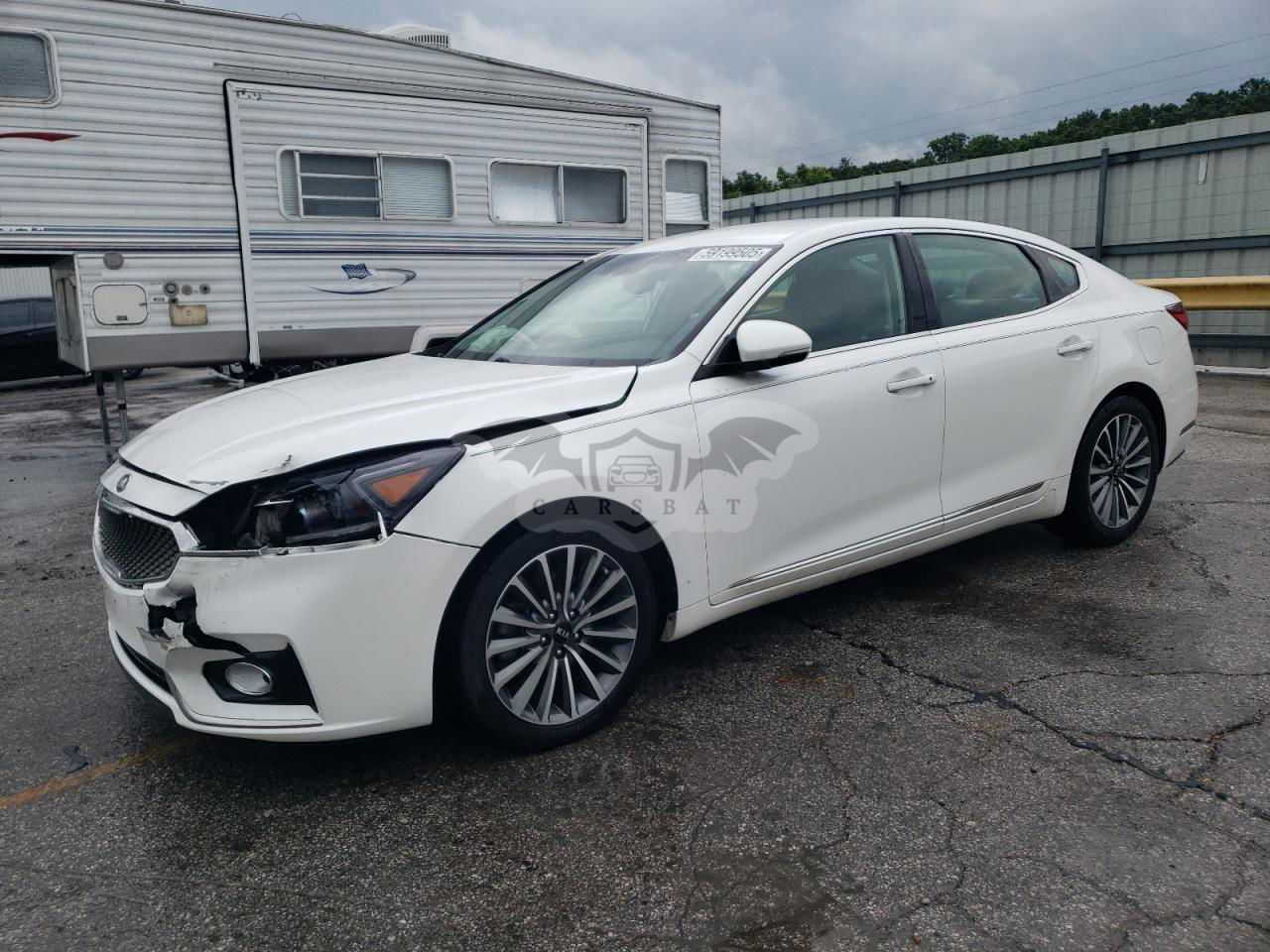 Kia Cadenza PREMIUM 3.3L  6 2017