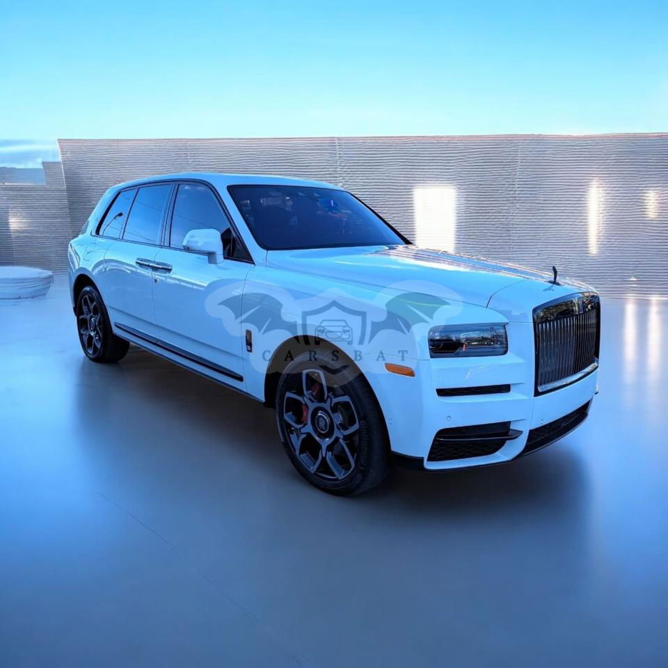 Rolls-Royce Cullinan BLACK BADGE 6.8L 12 2022