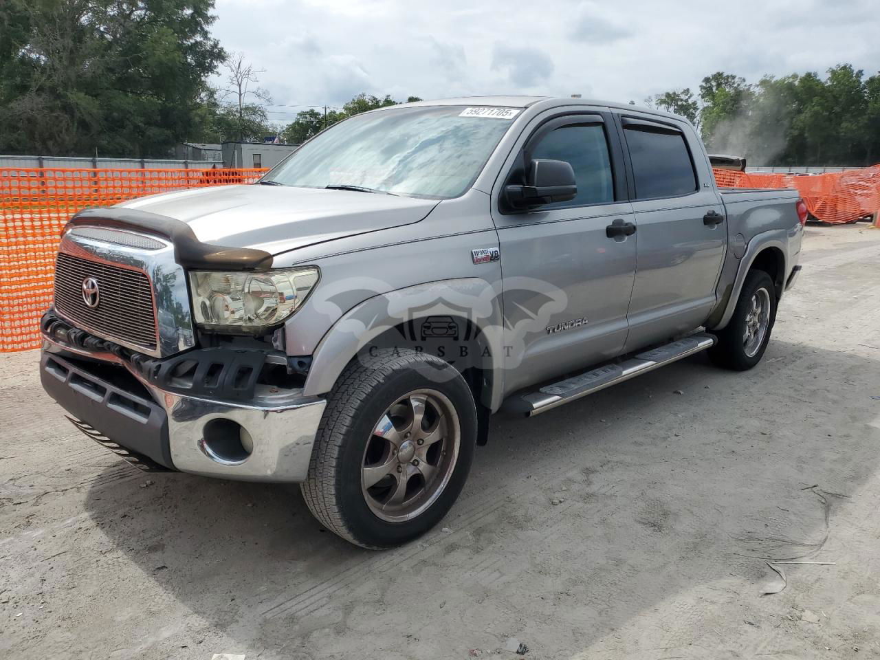 Toyota Tundra CREWMAX 5.7L  8 2008