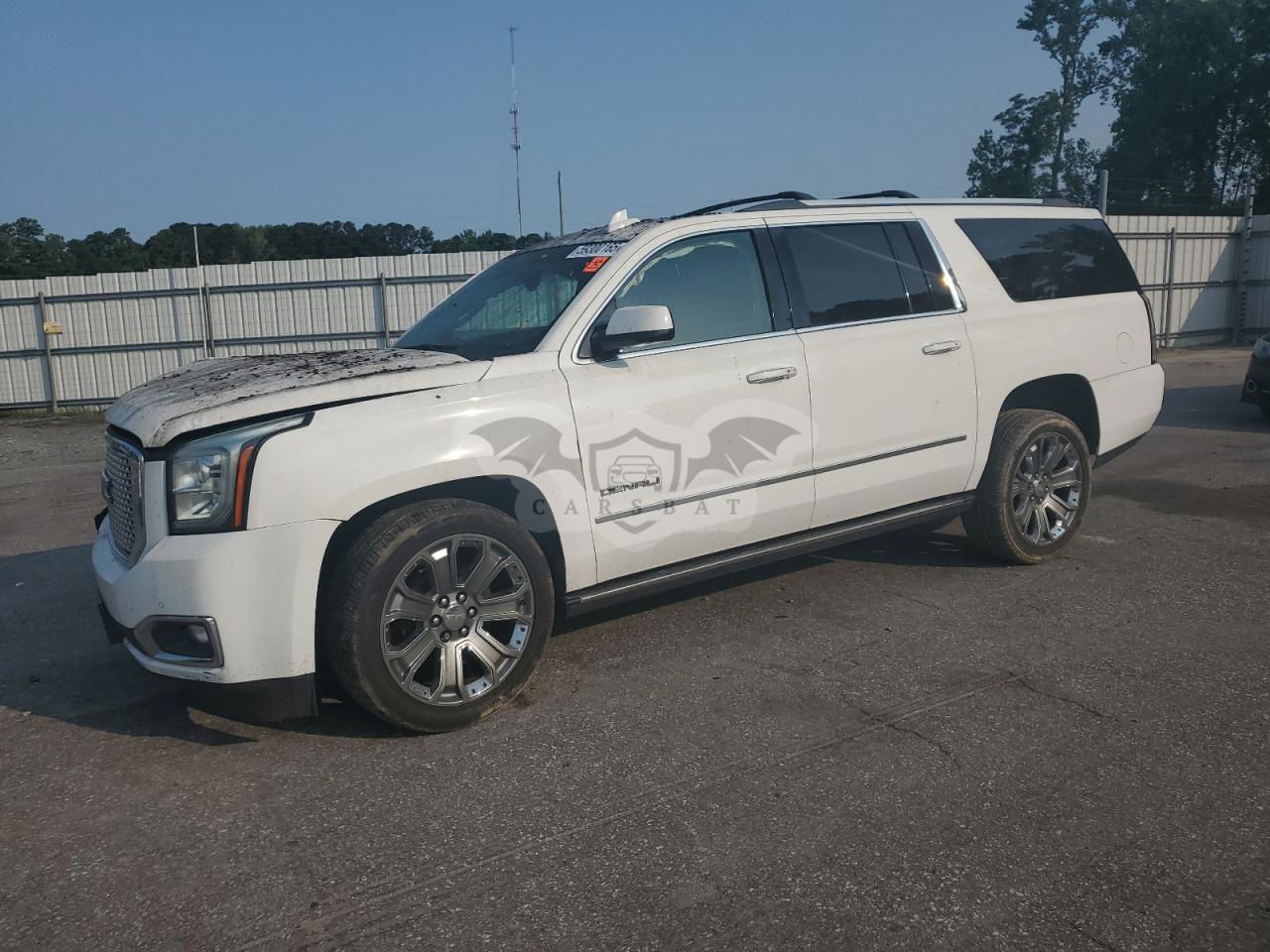GMC Yukon DENALI 6.2L  8 2015