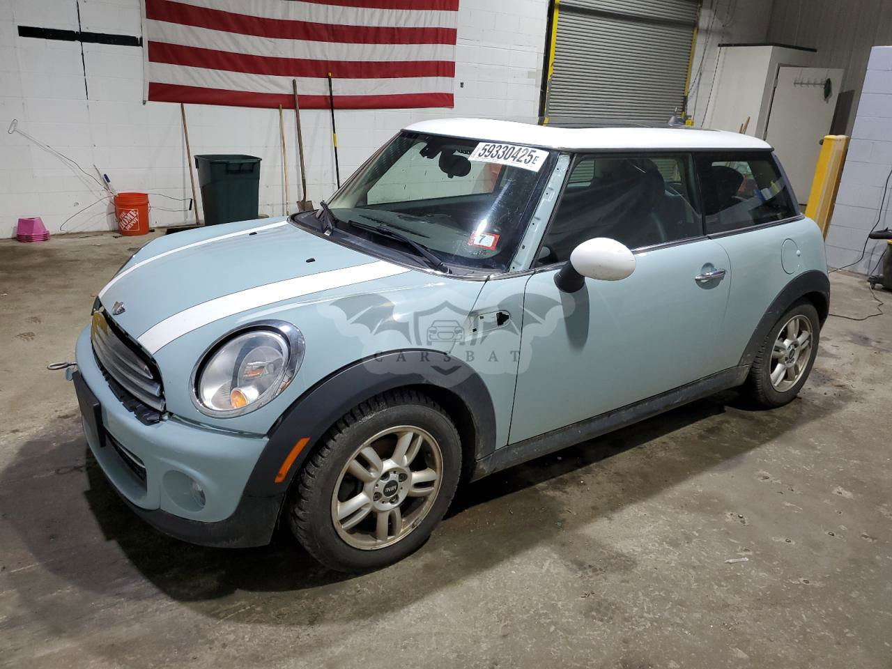 Mini Cooper 1.6L  4 2013