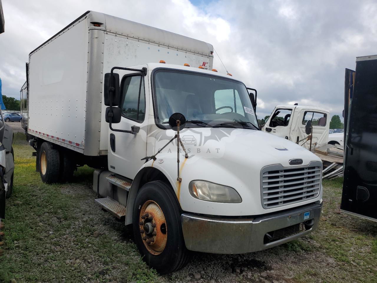 Freightliner Business Class M2 106 MEDIUM DUTY 6.7L  6 2009