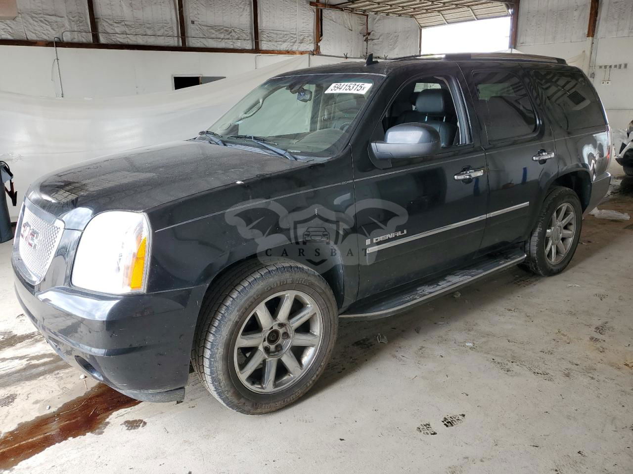 GMC Yukon DENALI 6.2L  8 2009