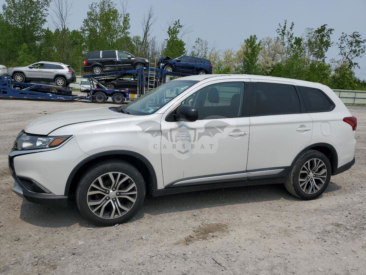 Mitsubishi Outlander SE 2.4L  4 2016