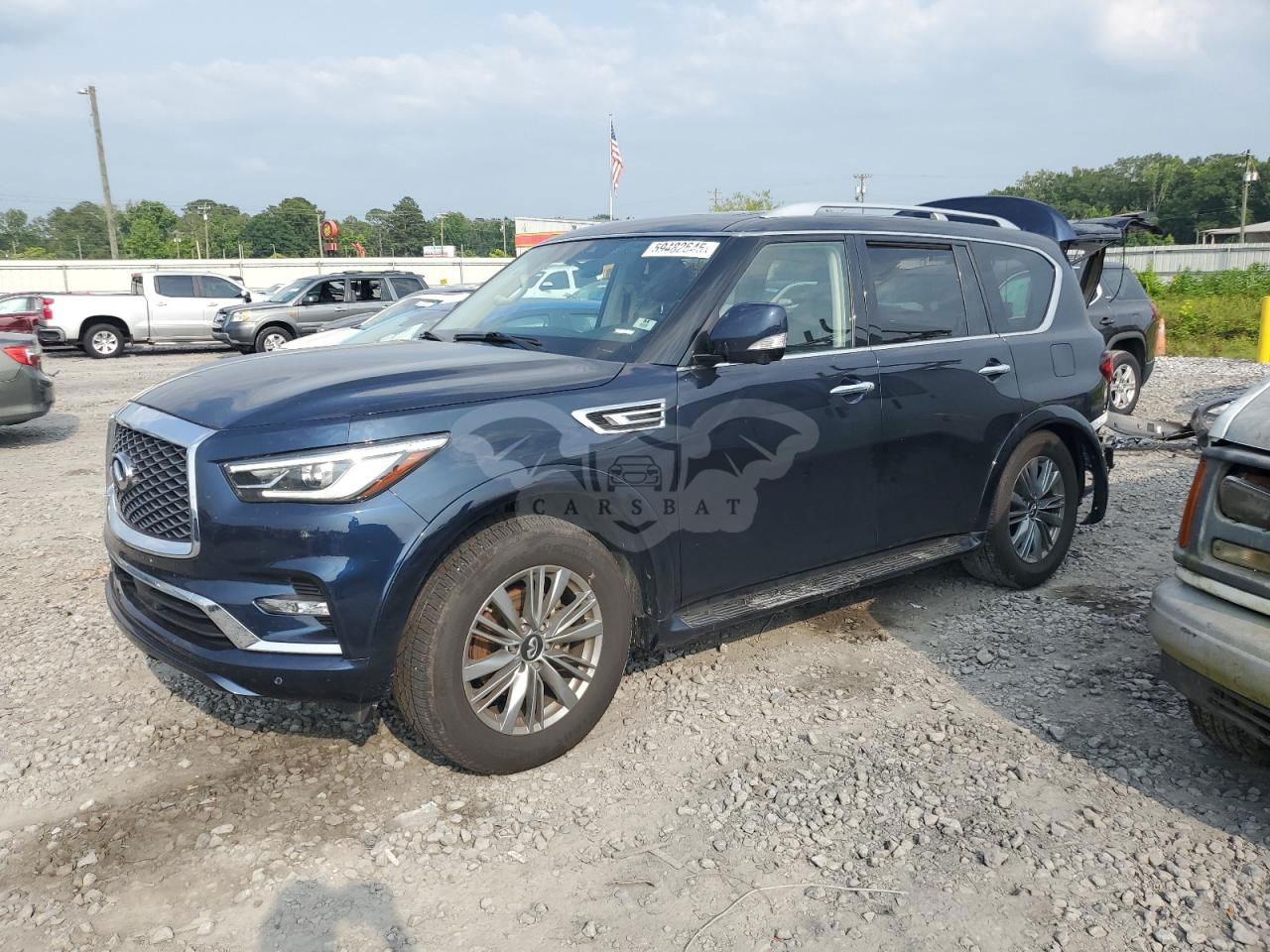 Infiniti QX80 LUXE 5.6L  8 2021