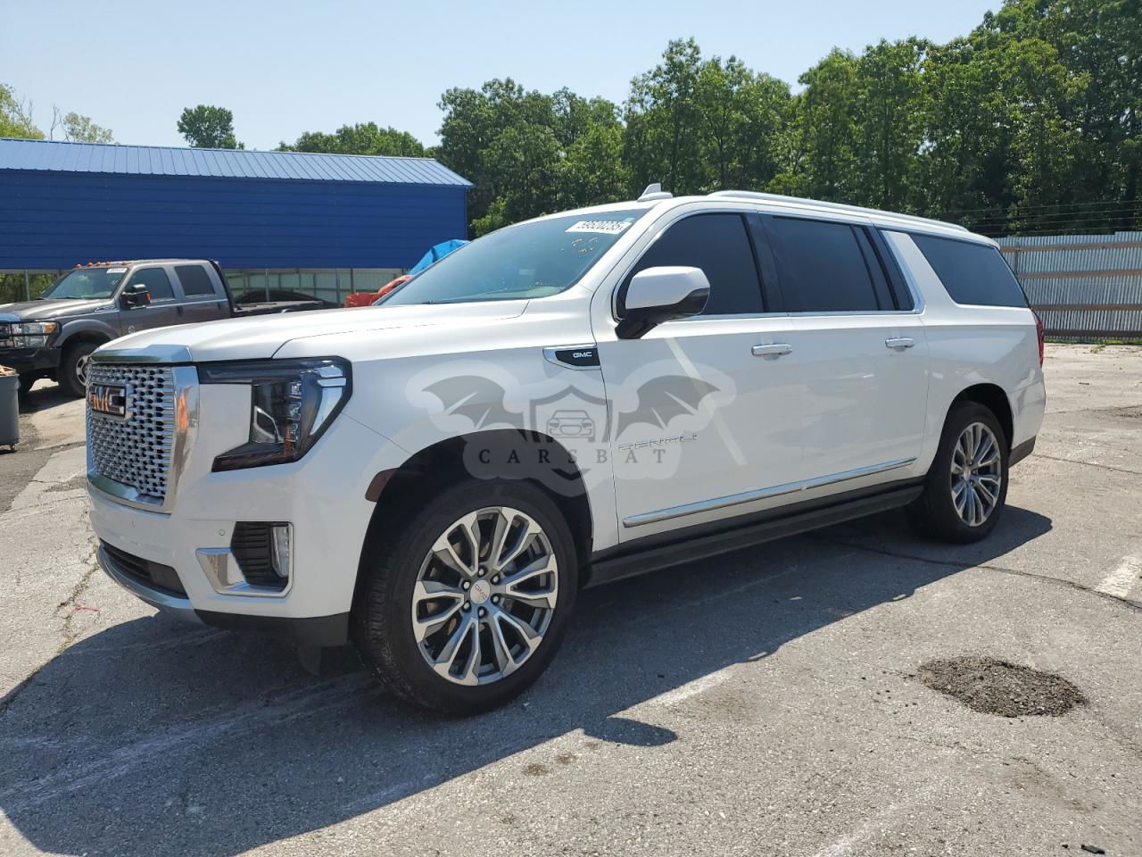 GMC Yukon DENALI 6.2L  8 2021