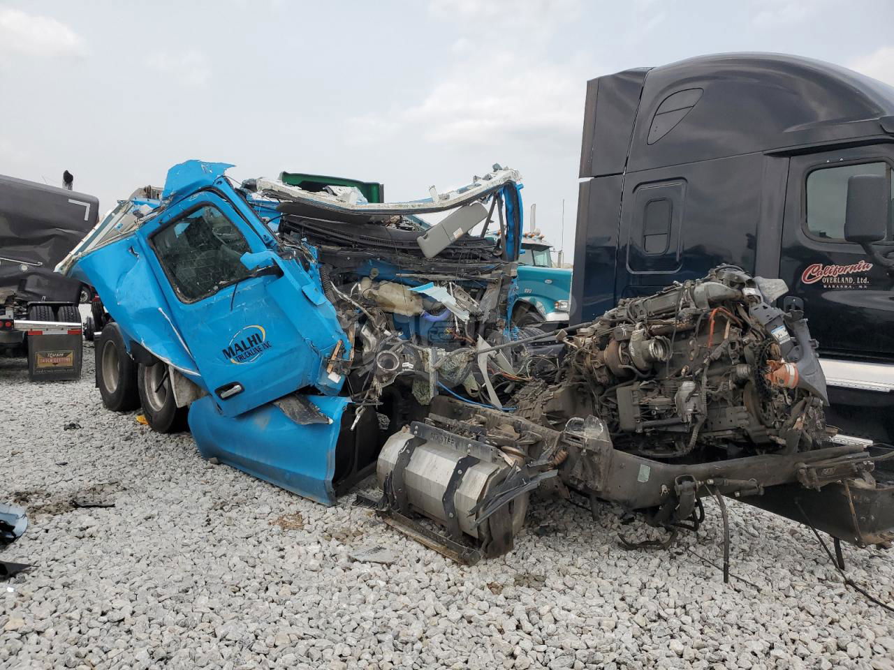 Peterbilt 567/579/587 12.9L  6 2023