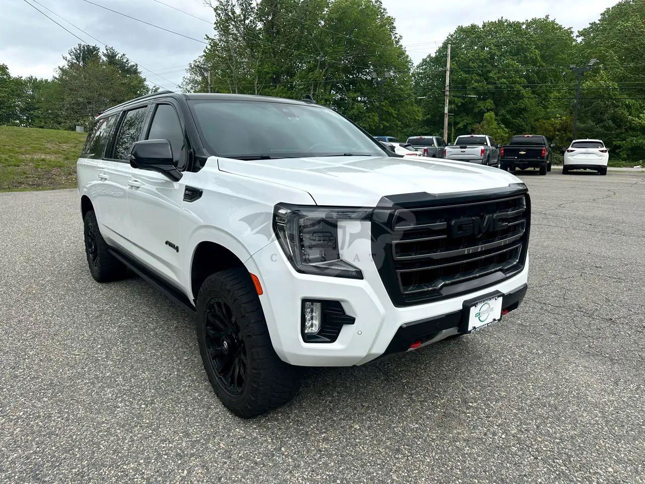 GMC Yukon K1500 AT4 5.3L  8 2021