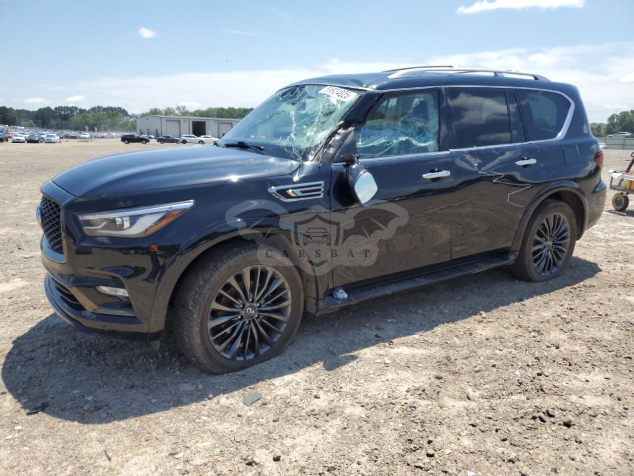 Infiniti QX80 LUXE 5.6L  8 2022