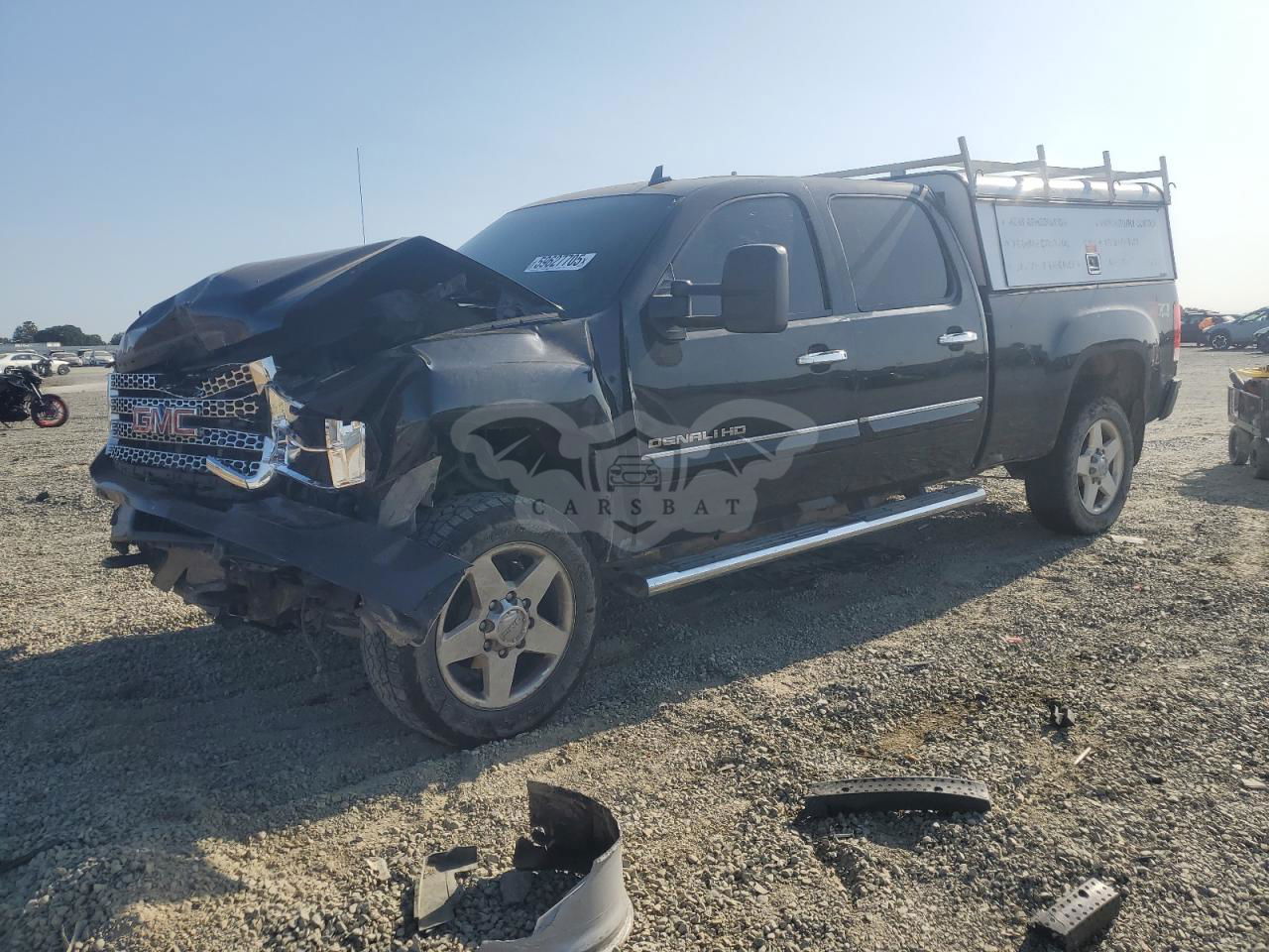 GMC Sierra K2500 DENALI 6.6L  8 2011