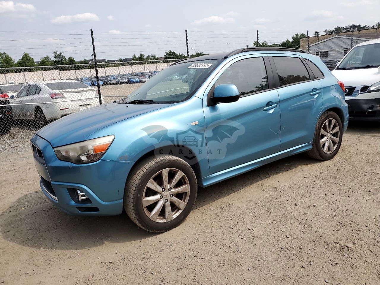 Mitsubishi Outlander SE 2.0L  4 2012