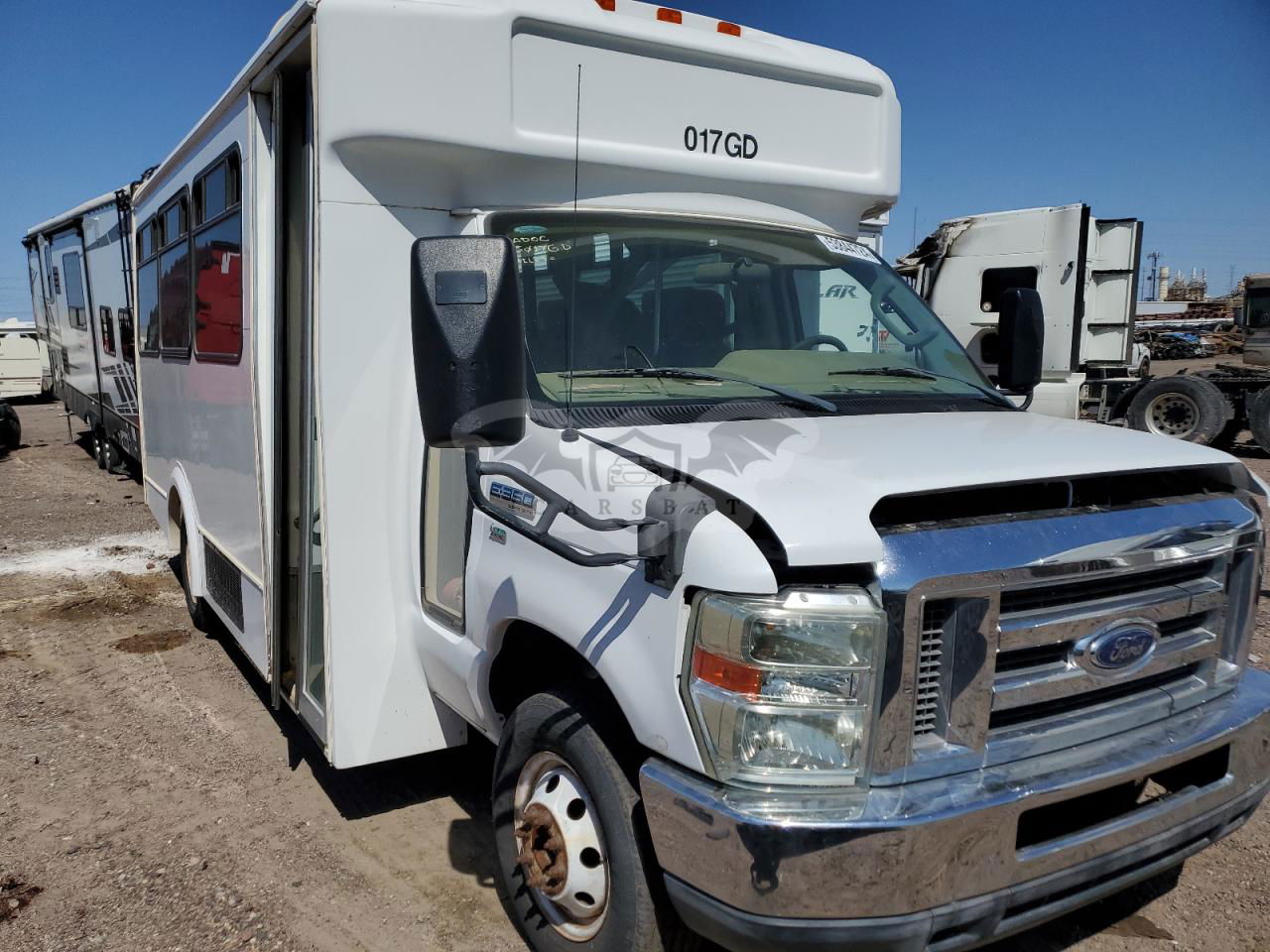 Ford Econoline E350 SUPER DUTY CUTAWAY VAN 5.4L  8 2011