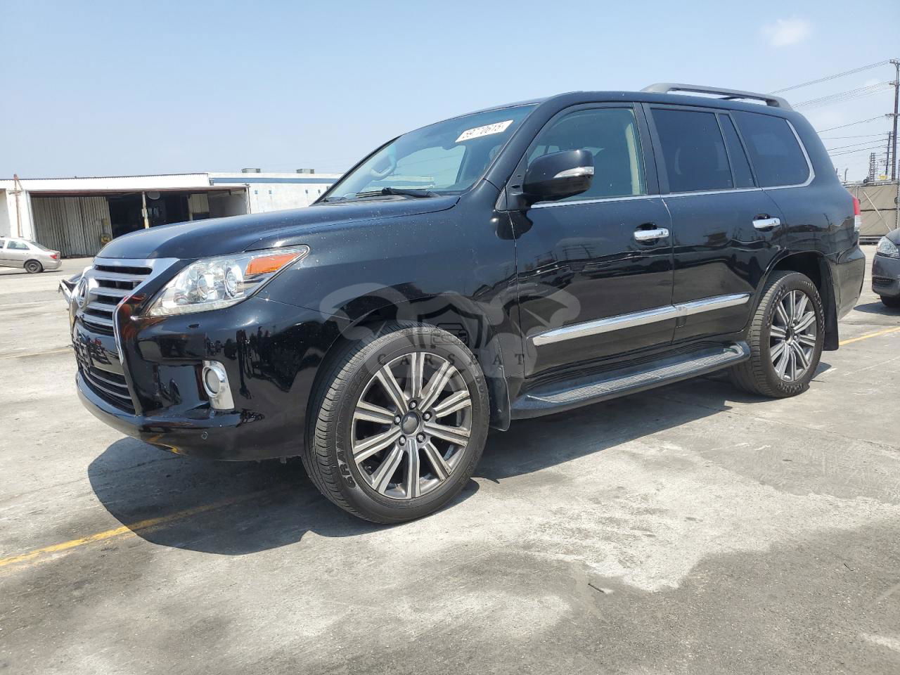 Lexus LX 570 5.7L  8 2013
