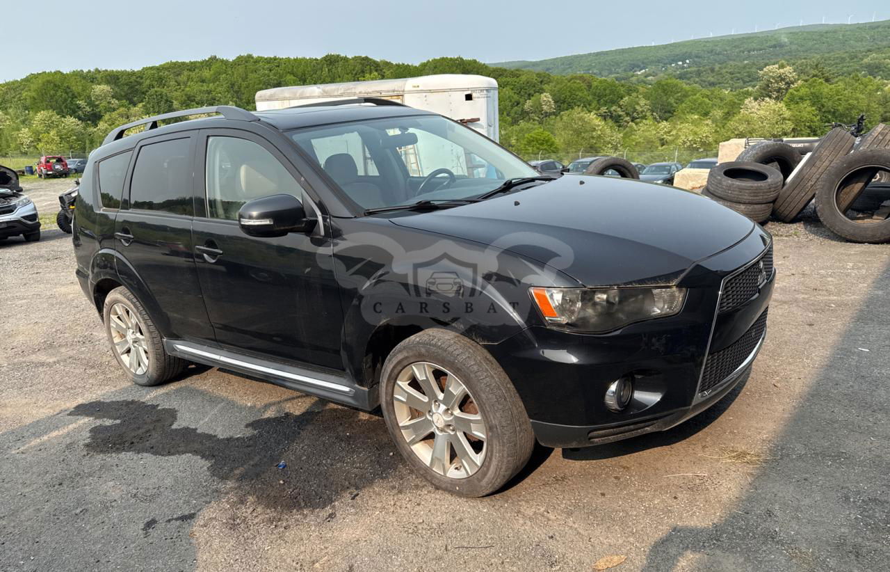 Mitsubishi Outlander SE 2.4L  4 2011