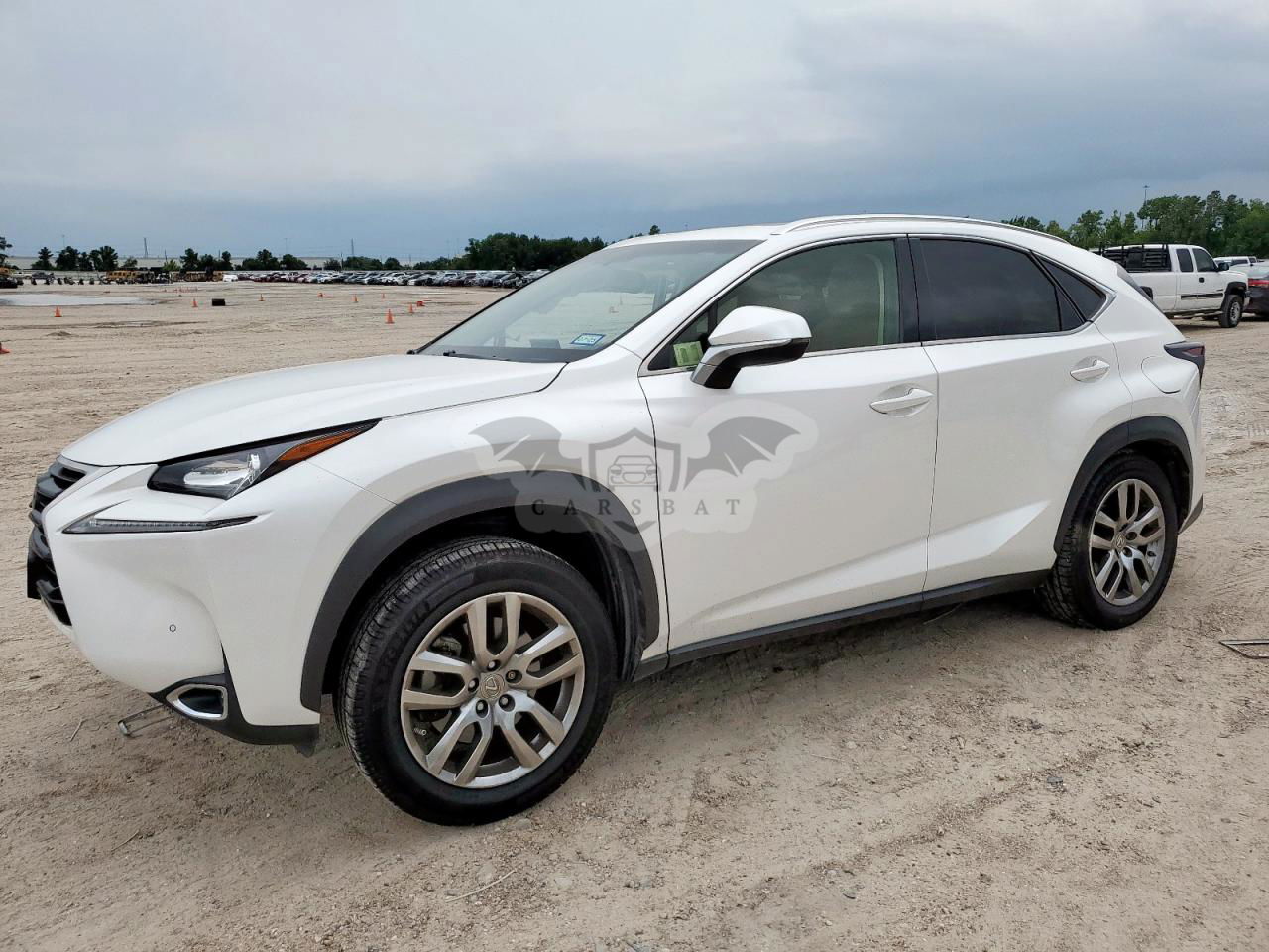 Lexus NX 200T BASE 2.0L  4 2016
