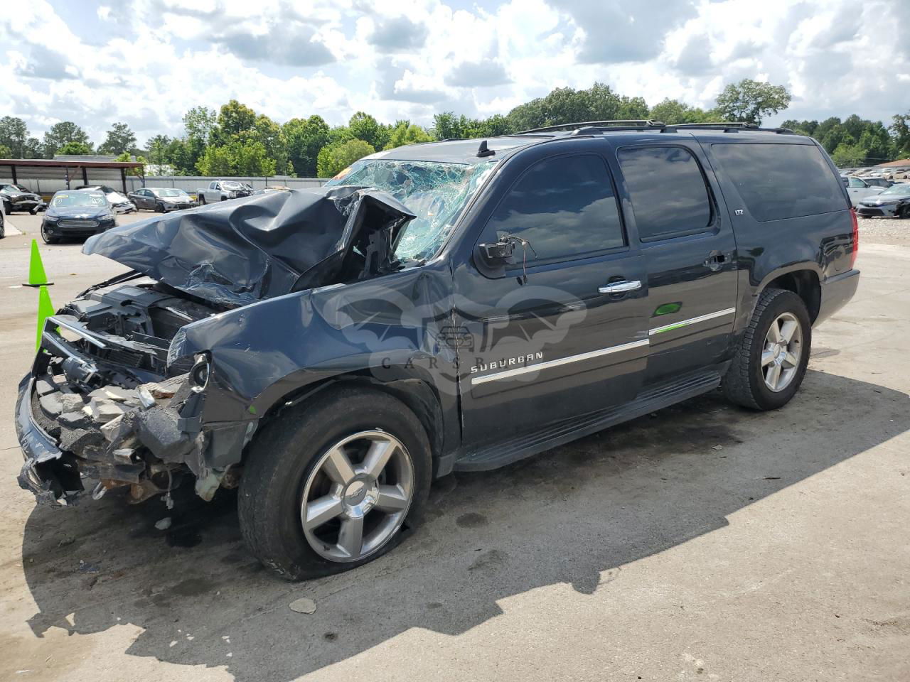 Chevrolet Suburban K1500 LTZ 5.3L  8 2011