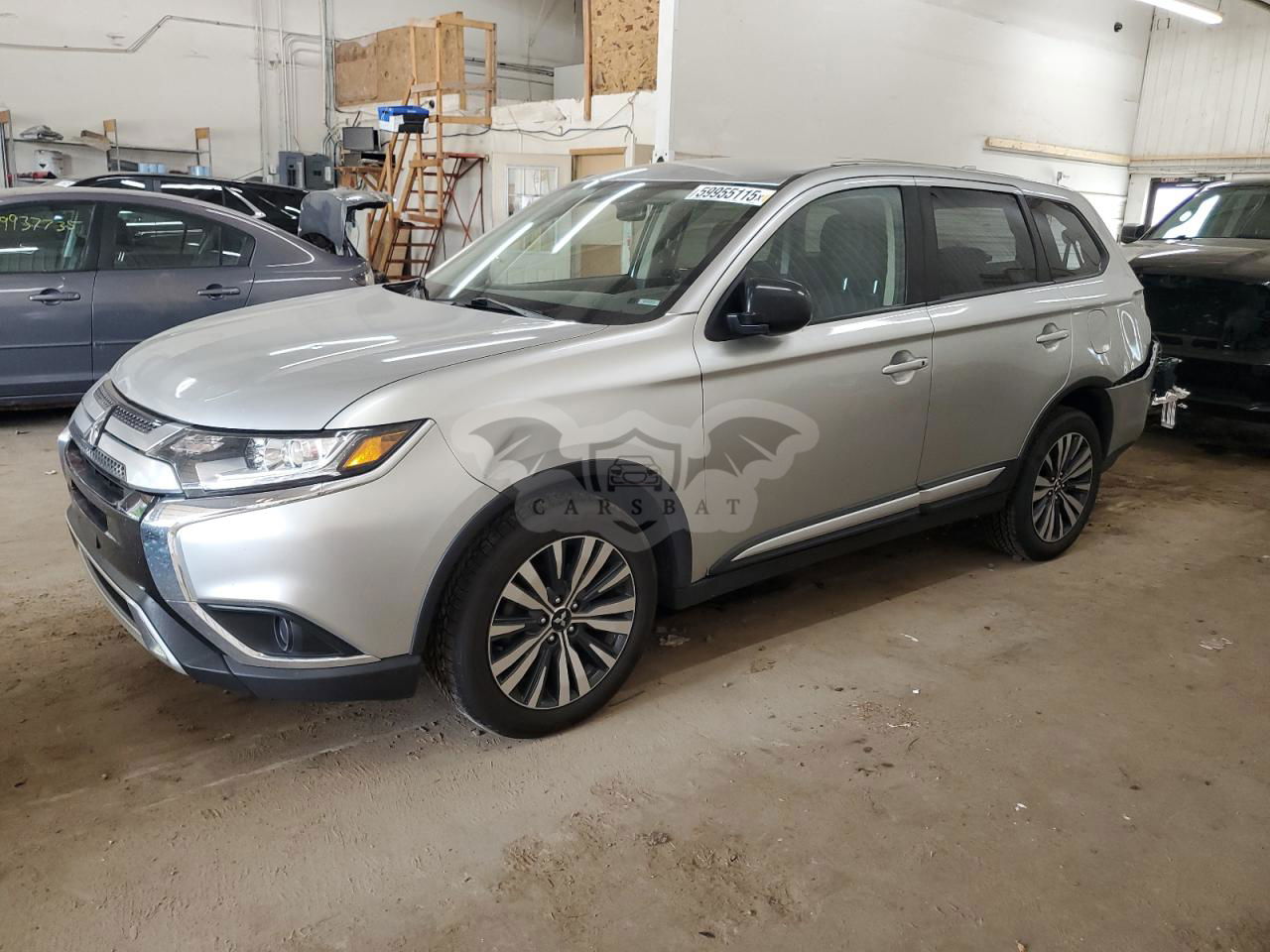 Mitsubishi Outlander SE 2.4L  4 2020