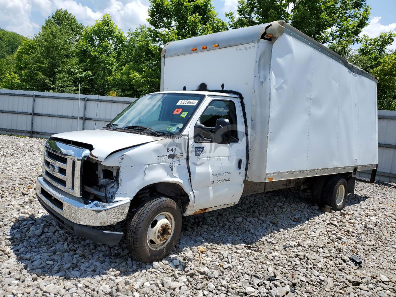 Ford Econoline E450 SUPER DUTY CUTAWAY VAN 6.8L 10 2013