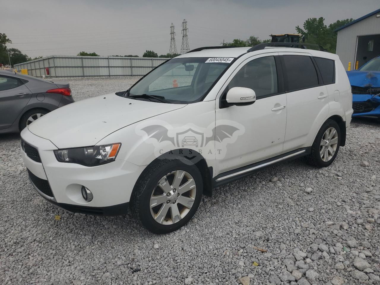 Mitsubishi Outlander SE 2.4L  4 2011