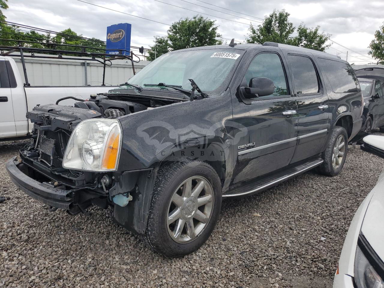 GMC Yukon DENALI 6.2L  8 2013