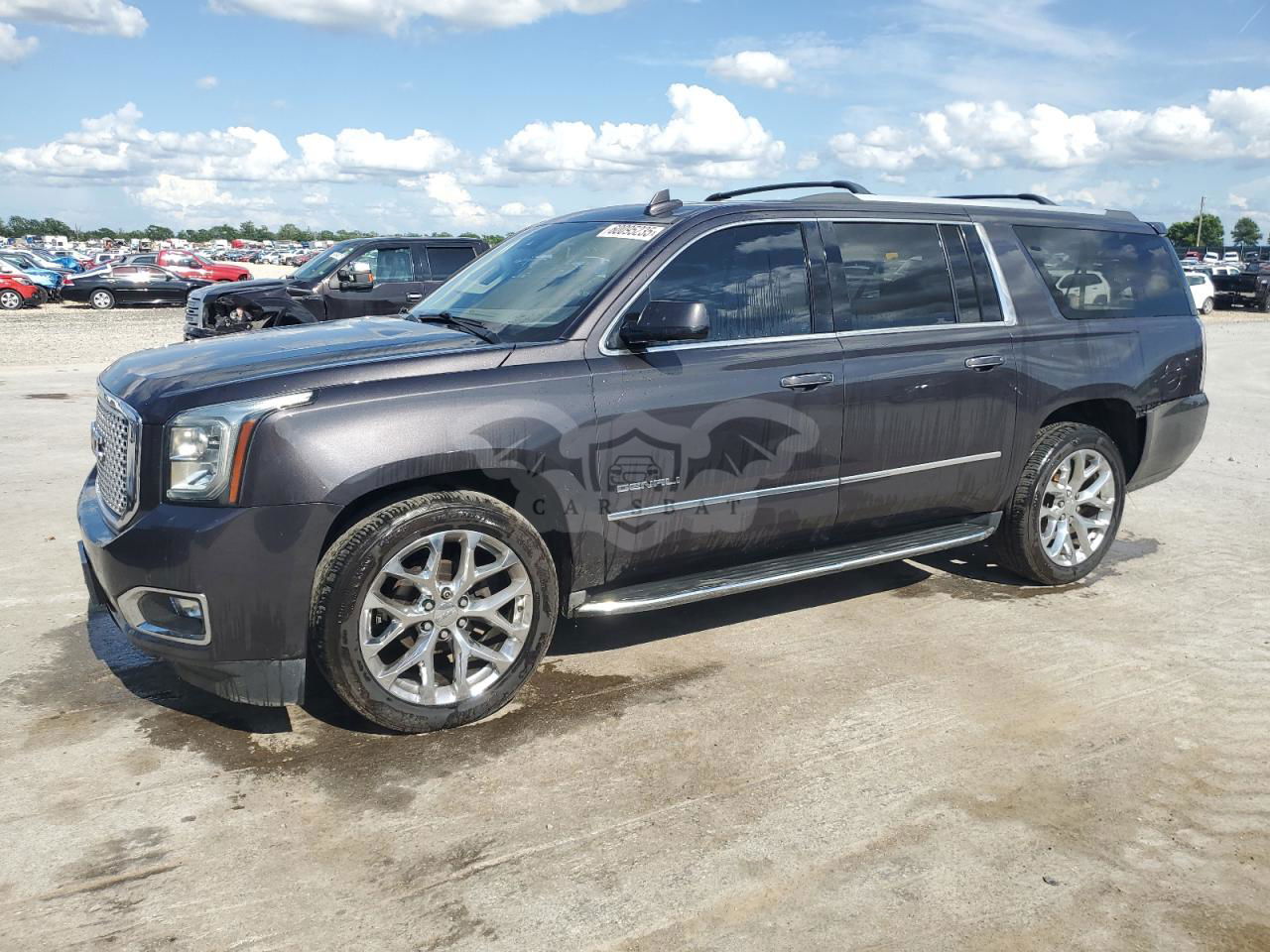 GMC Yukon DENALI 6.2L  8 2016