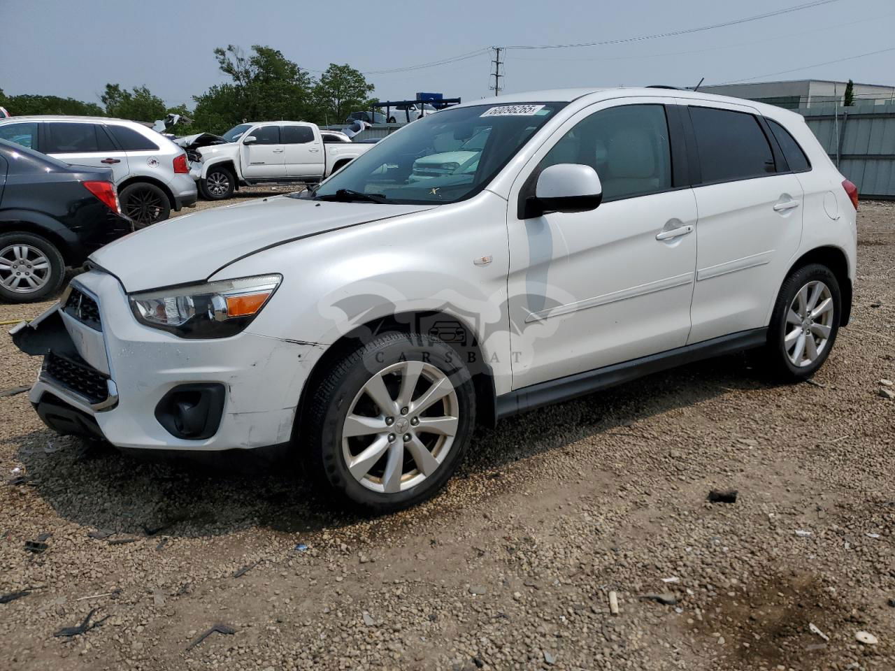 Mitsubishi Outlander ES 2.0L  4 2014