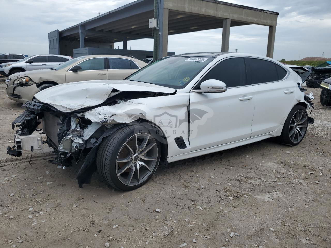 Genesis G70 BASE 2.0L  4 2022