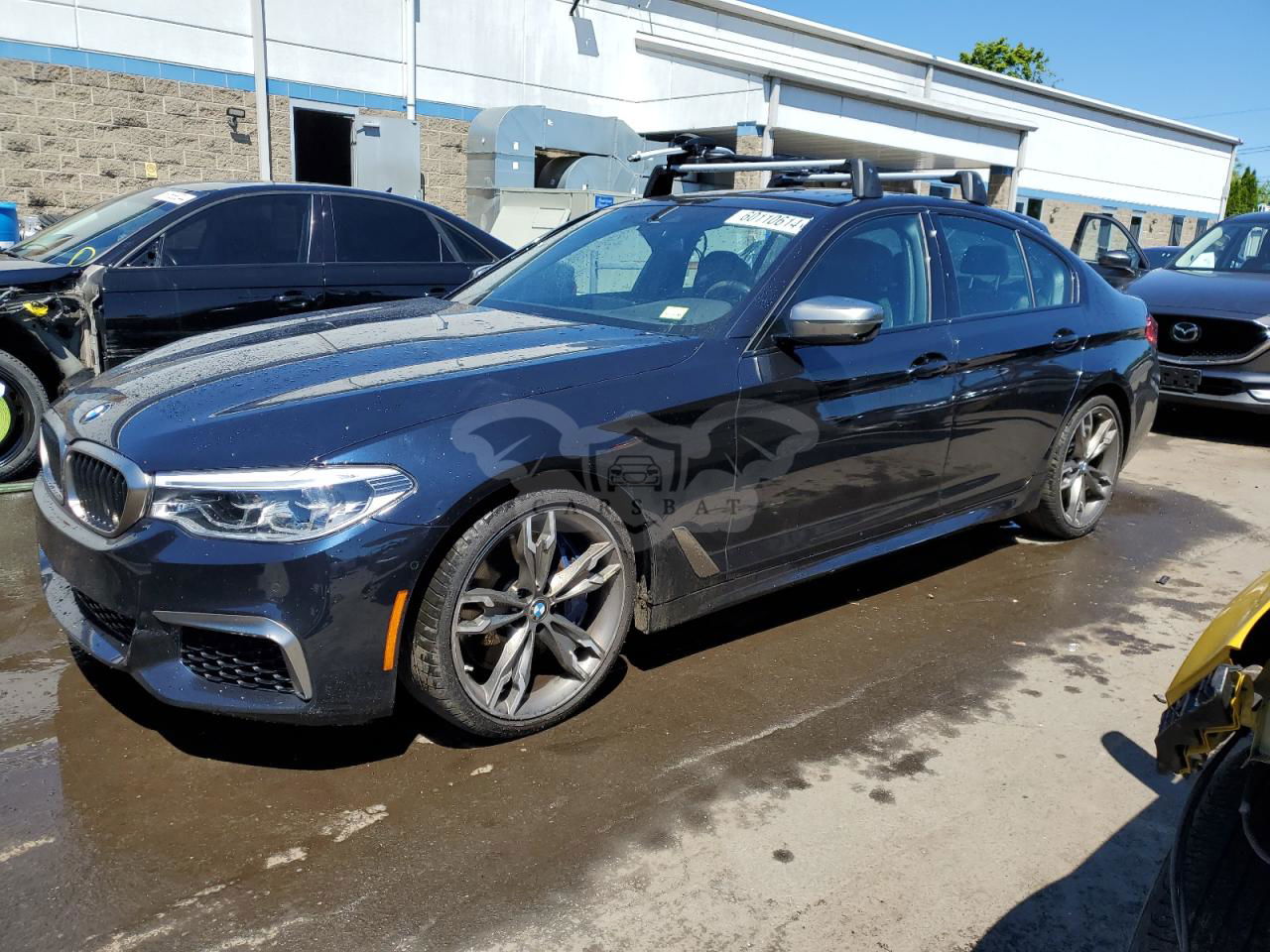 BMW M5 4.4L  8 2020
