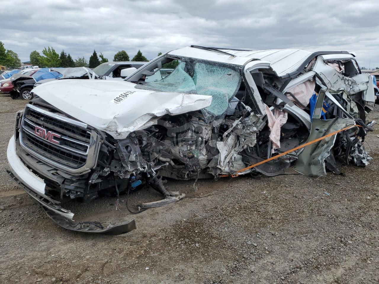 GMC Yukon K1500 SLT 5.3L  8 2016
