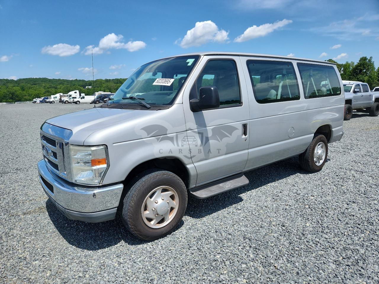 Ford Econoline E350 SUPER DUTY WAGON 5.4L  8 2011
