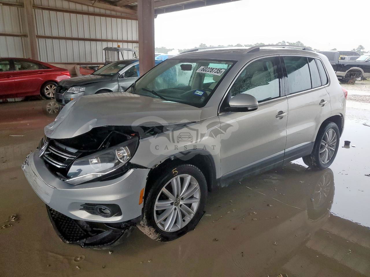 Volkswagen Tiguan S 2.0L  4 2012