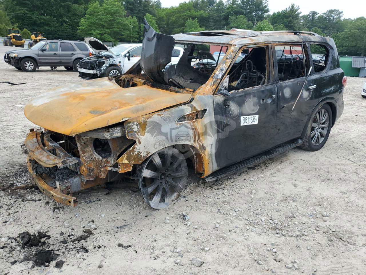 Infiniti QX80 BASE 5.6L  8 2017
