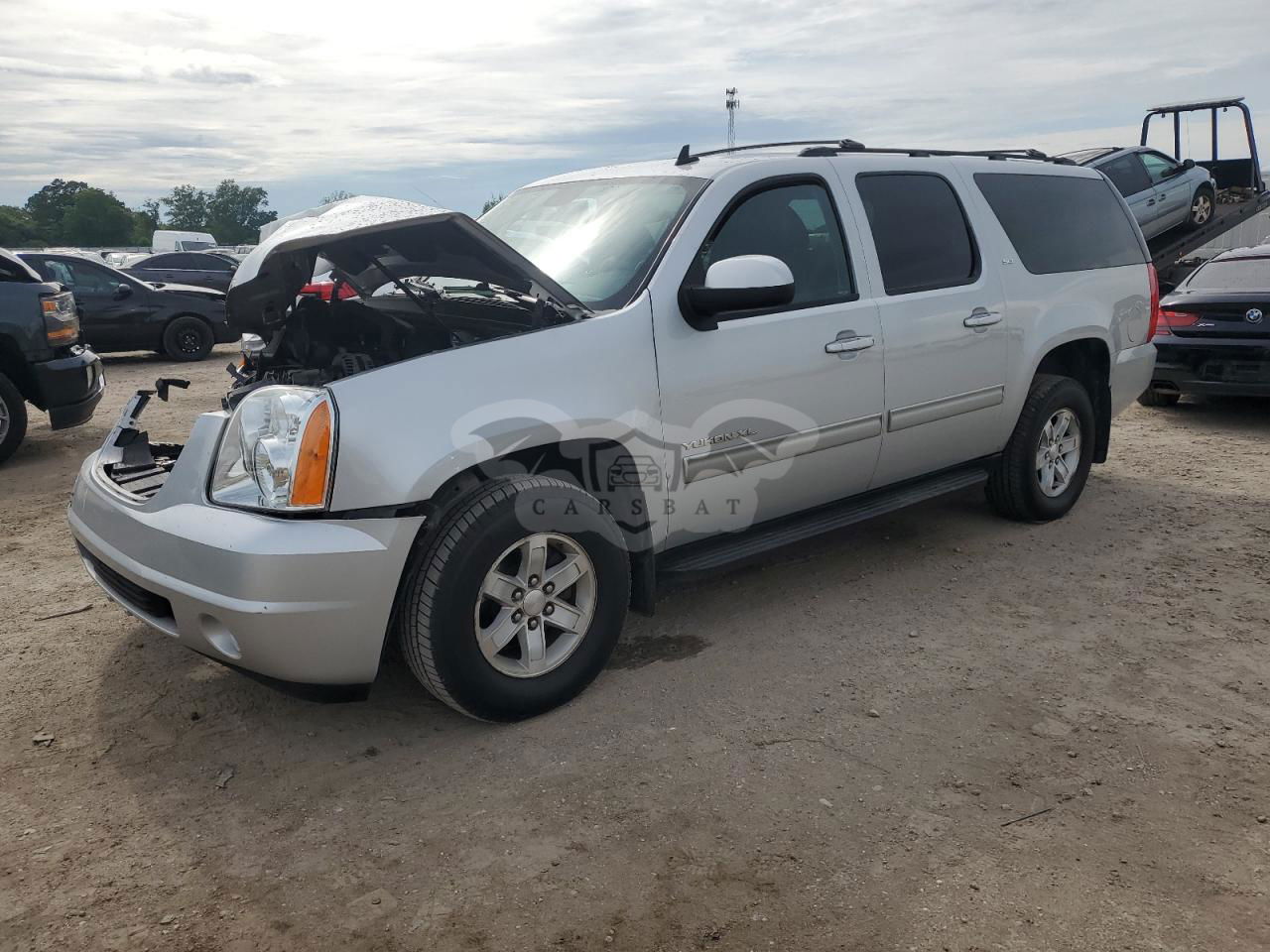 GMC Yukon K1500 SLT 5.3L  8 2013