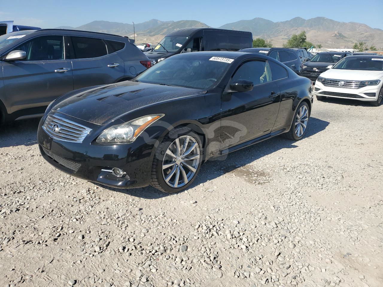 Infiniti Q60 JOURNEY 3.7L  6 2014