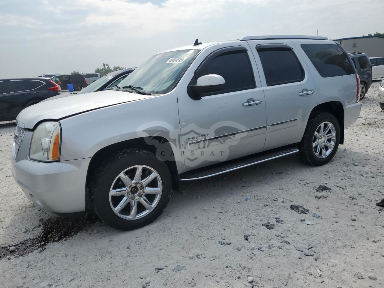 GMC Yukon DENALI 6.2L  8 2014