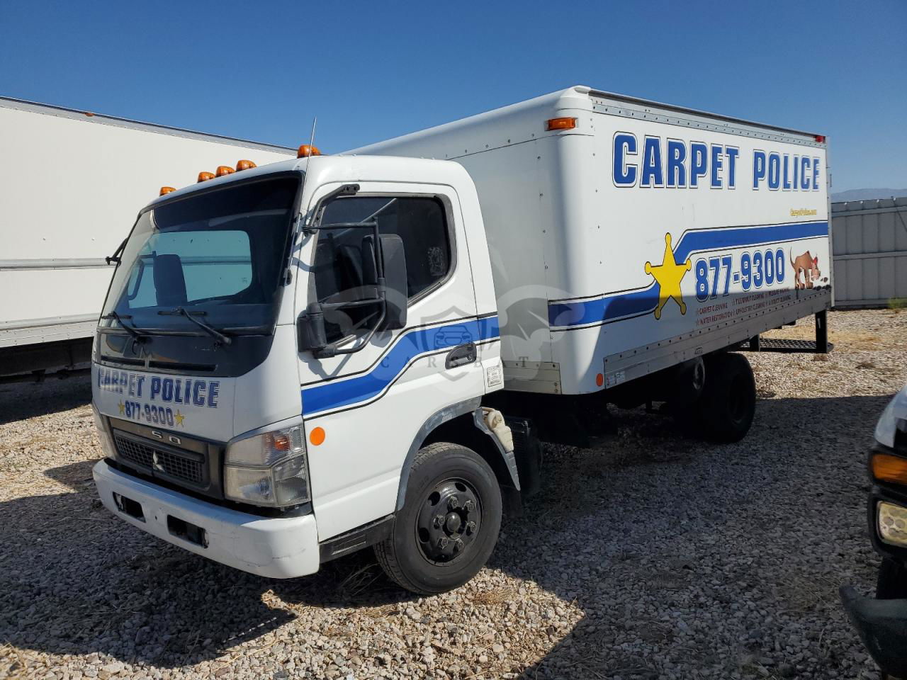 Mitsubishi Fuso Canter 84D 4.9L  4 2010